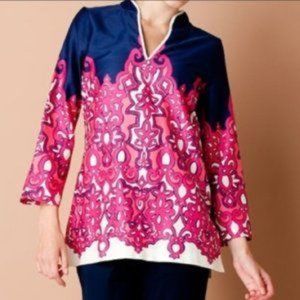 Lilly Pulitzer Blouse XS Navy Blue White Chorus Girl Ciara V Neck 3/4 Sleeve